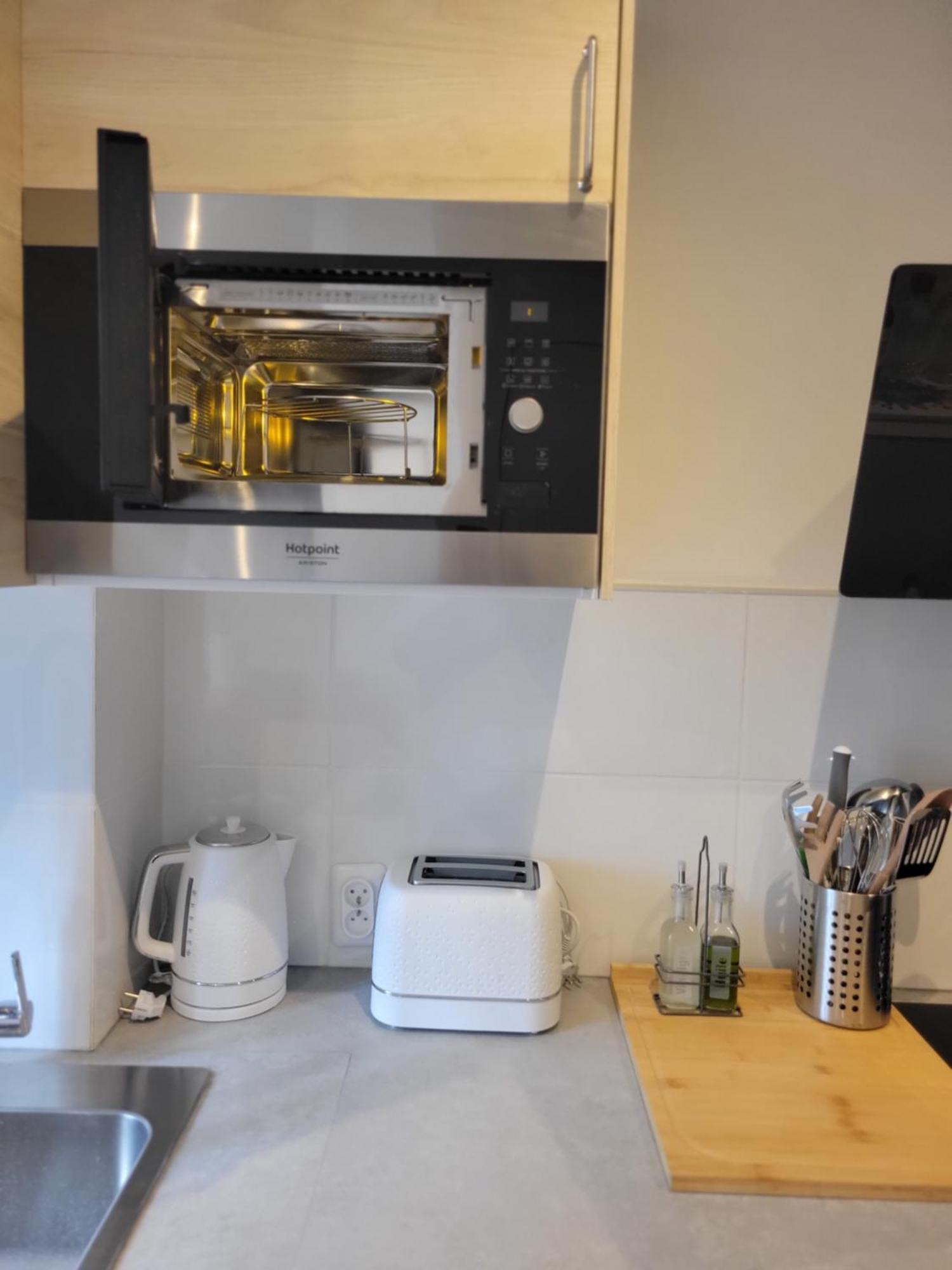Amazing Apartment A Stone'S Throw From The City Of Lights - Paris Clichy Buitenkant foto