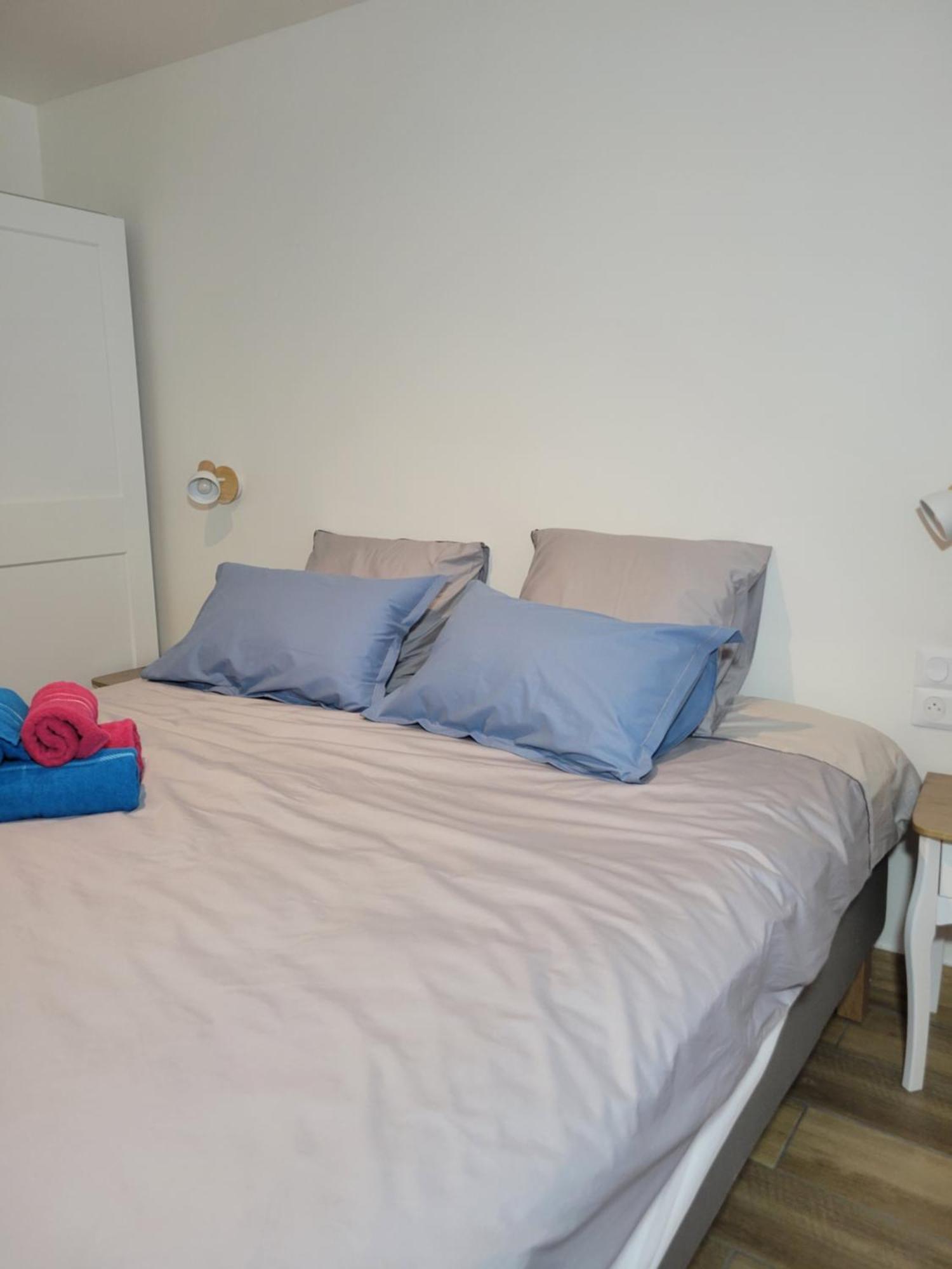 Amazing Apartment A Stone'S Throw From The City Of Lights - Paris Clichy Buitenkant foto