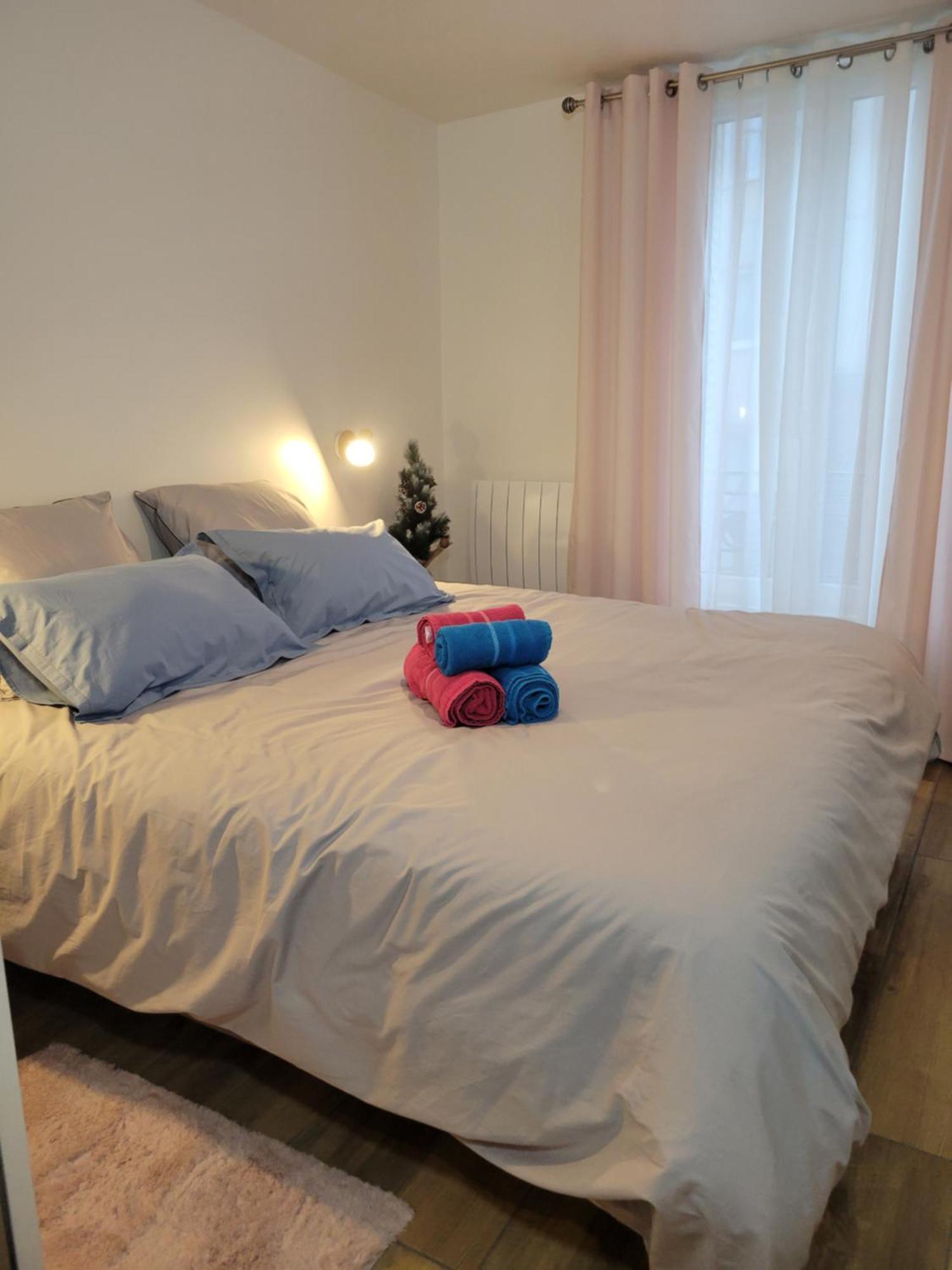 Amazing Apartment A Stone'S Throw From The City Of Lights - Paris Clichy Buitenkant foto